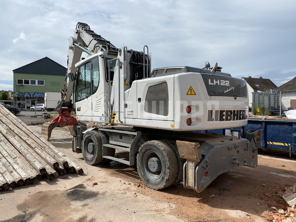 Liebherr LH 22 M Litronic Used Material Handling Excavator for Sale