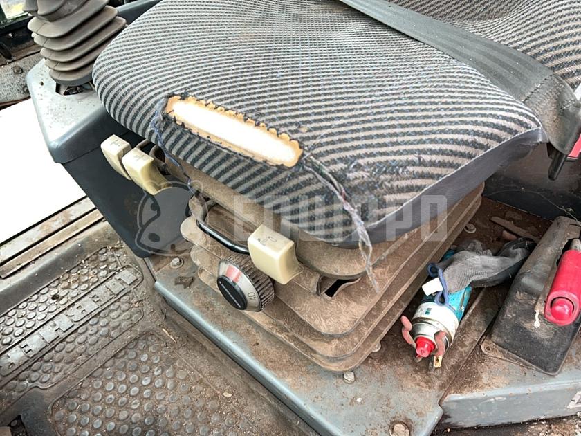 1998 ليبهير L522-44334679