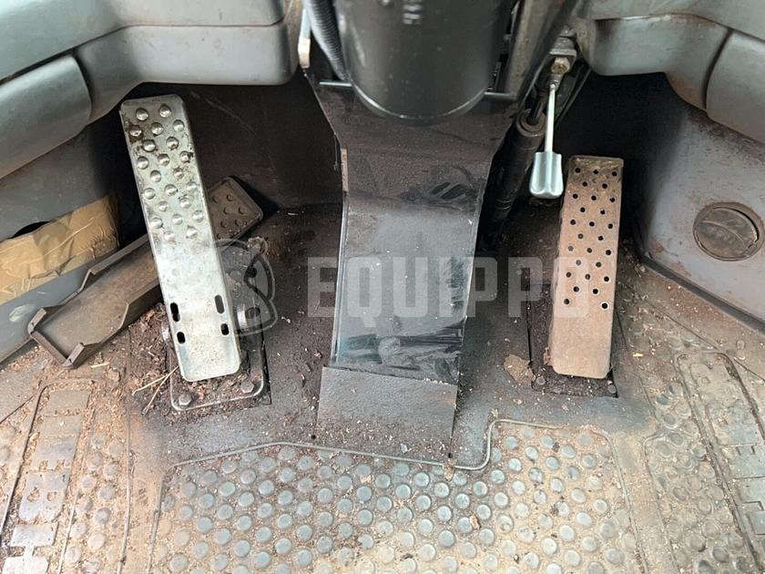 1998 ليبهير L522-44293924