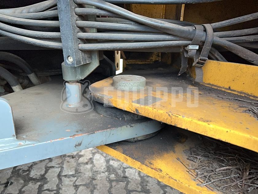 1998 ليبهير L522-44294059