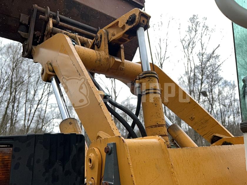 1998 ليبهير L522-44294311