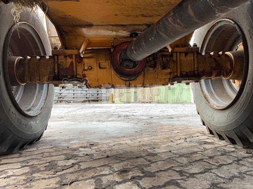 1998 ليبهير L522-44294143