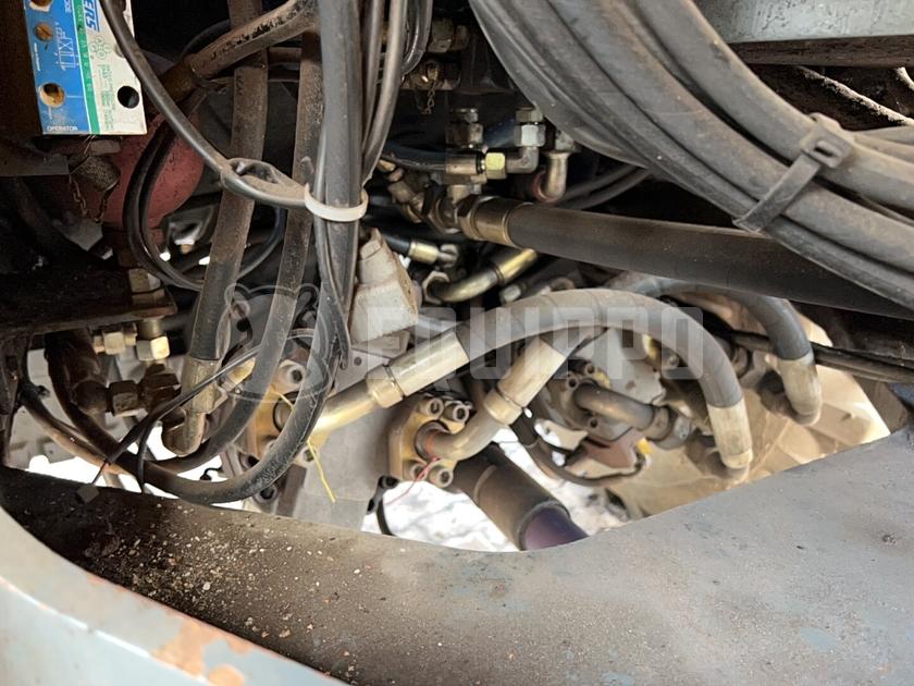 1998 ليبهير L522-44294182