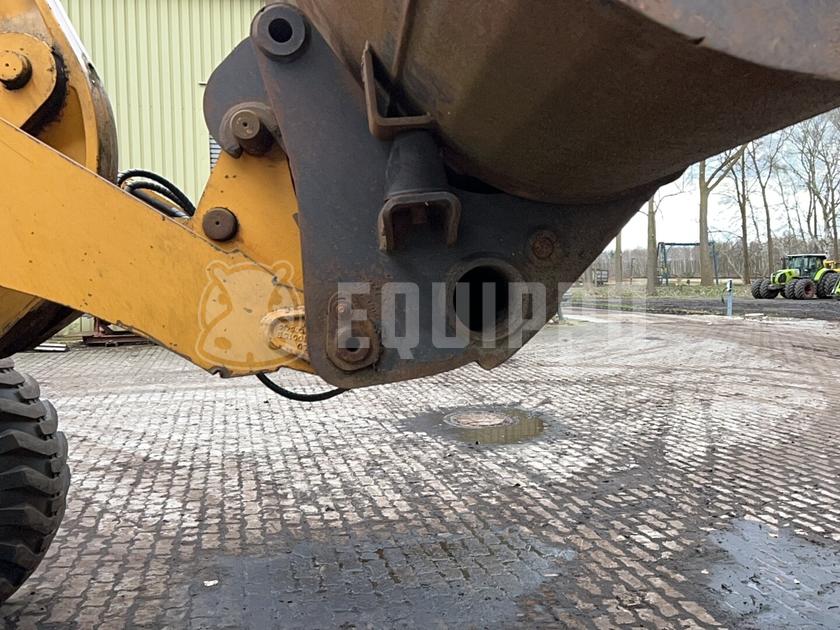 1998 ليبهير L522-44294402