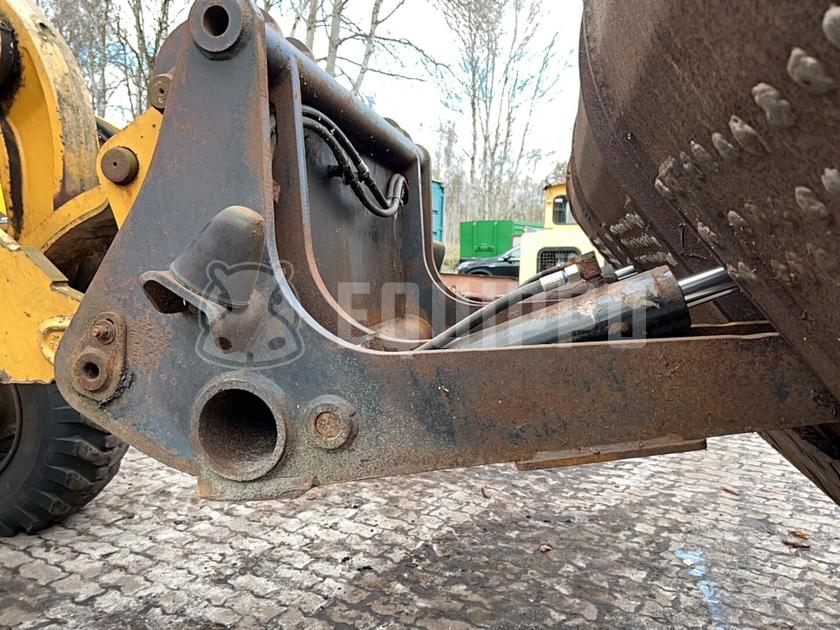 1998 ليبهير L522-44294418