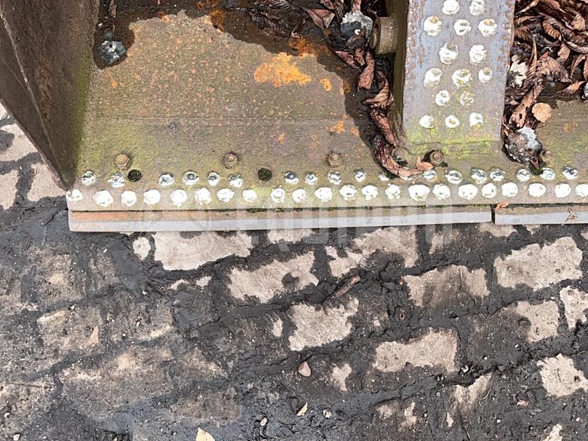 1998 ليبهير L522-44335020