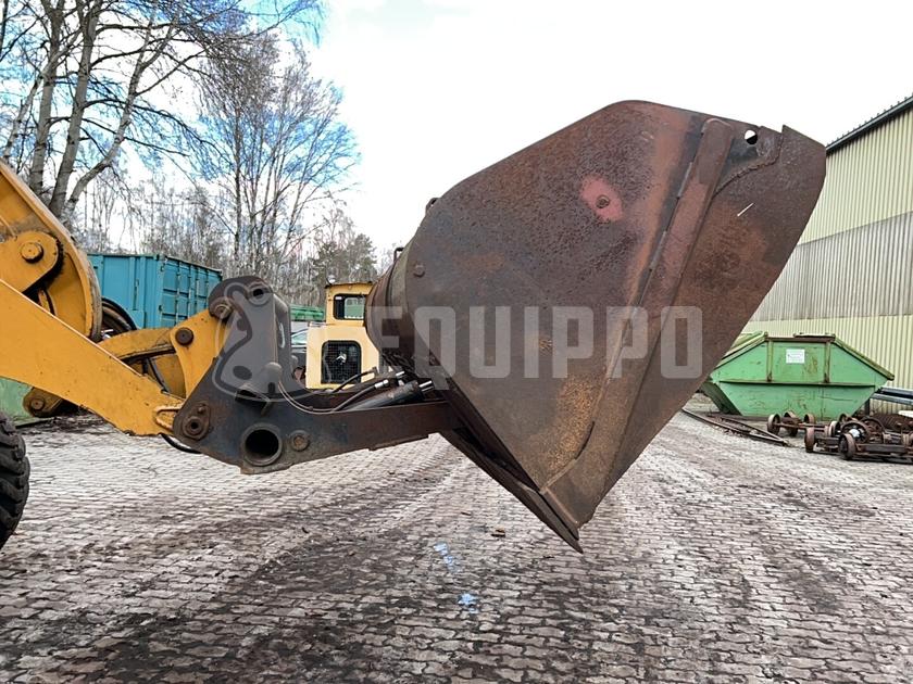 1998 ليبهير L522-44335052