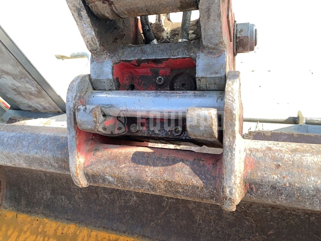 2018 TAKEUCHI TB225-44334396