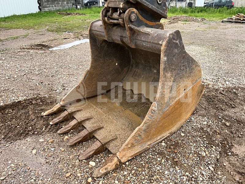 2017 Hyundai HX300-44357355