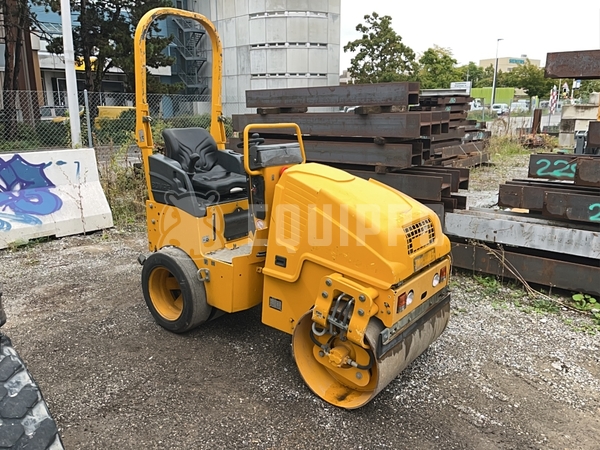 Picture of the Bomag BW 100 ACM-5