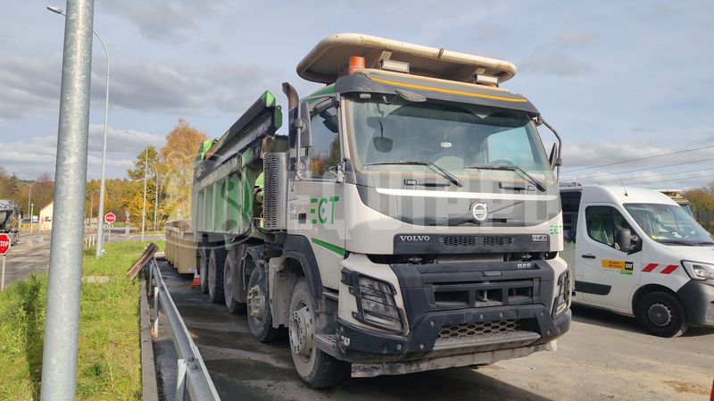 Volvo FMX500 (Camión de cantera) - - Dúmper Usada