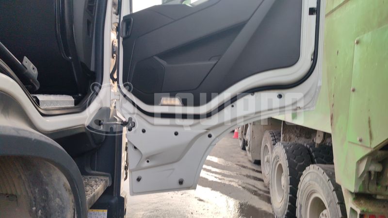 2024 فولفو FMX 500-47907439