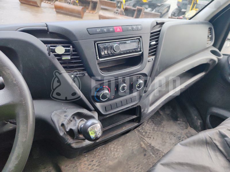 2016 Iveco 35C13-48701672