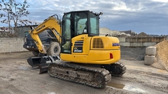 Komatsu PC80MR-5E0 z 3 łyżkami koparki - Lewa Tylna - Używany Midi Koparka 7t - 12t