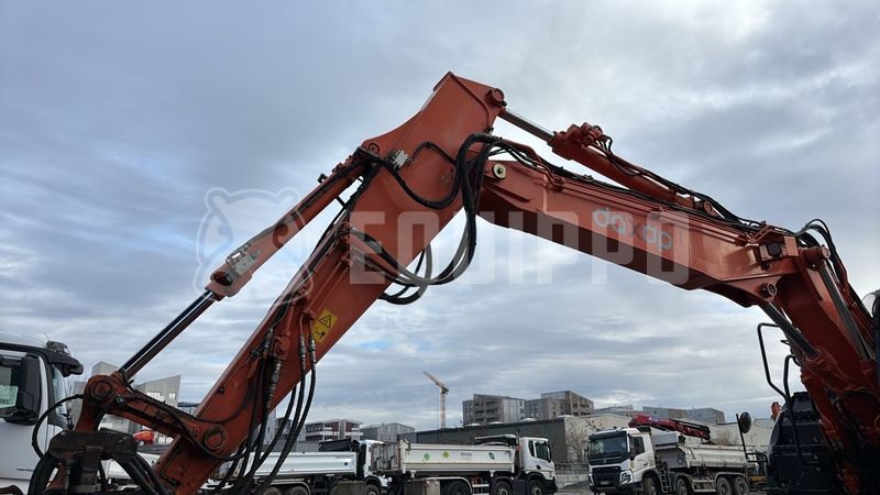 2019 هيتاشى ZX145W-6-47181342