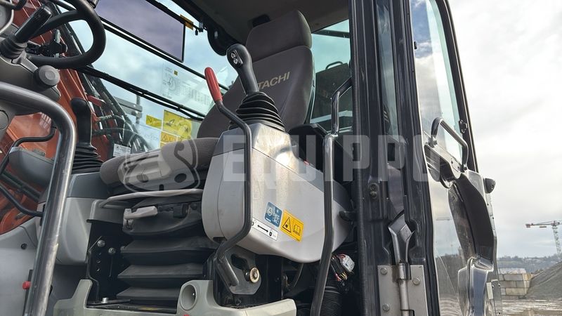 2019 هيتاشى ZX145W-6-48158017