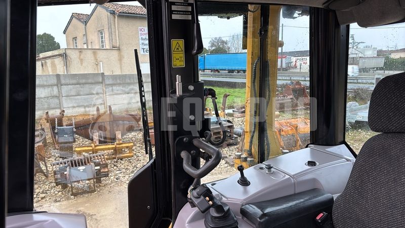 2012 كاتربيلر D6N LGP-46483284