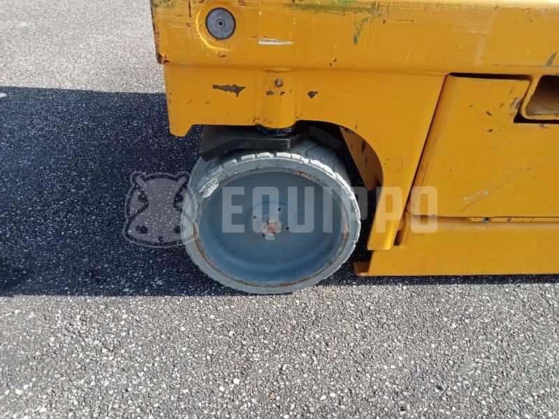2018 هولوت COMPACT 12-47636281
