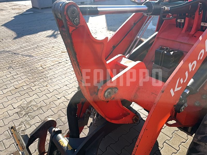 2016 كوبوتا R065-48131628