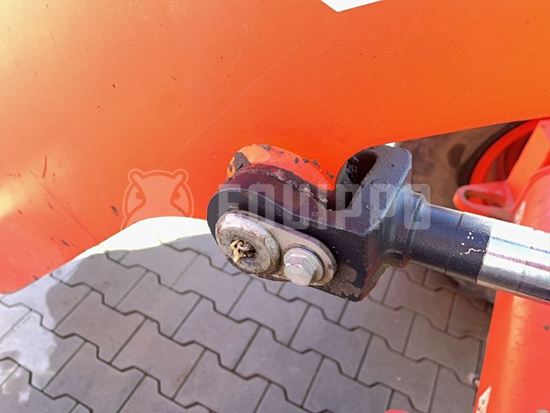 2016 كوبوتا R065-48131648