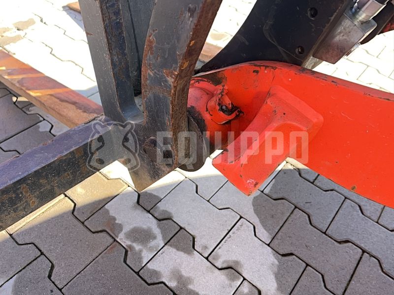 2016 كوبوتا R065-48131649