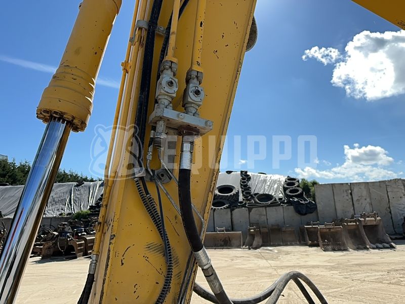 2020 Komatsu HB215LC-3-47359247