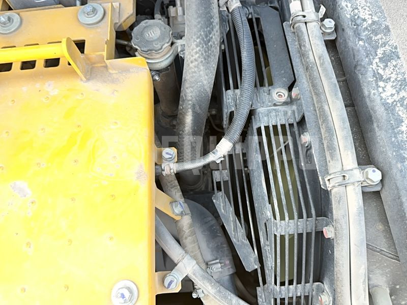 2020 Komatsu HB215LC-3-48191301