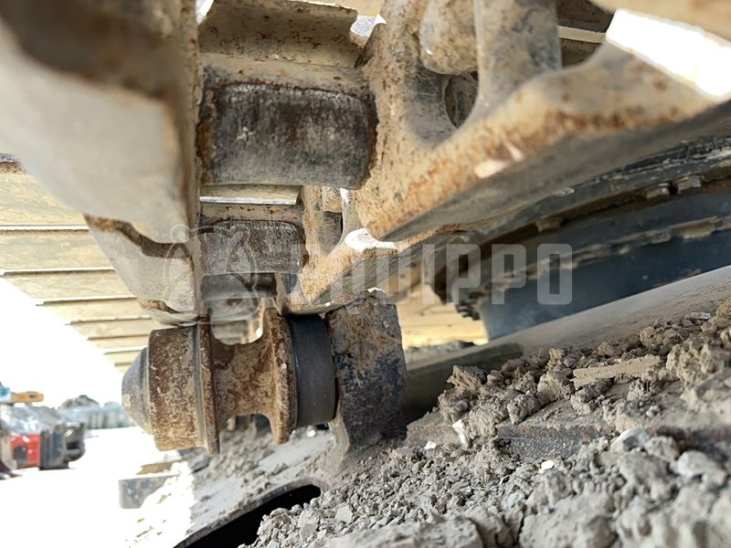 2020 كوماتسو HB215LC-3-48042868