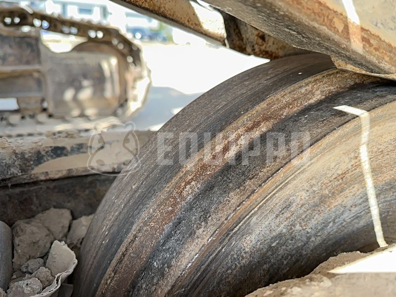 2020 كوماتسو HB215LC-3-48042872