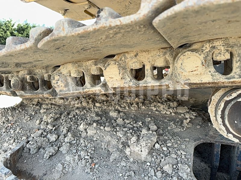 2020 كوماتسو HB215LC-3-48042865