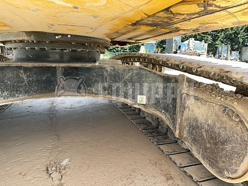 2020 Komatsu HB215LC-3-48191320