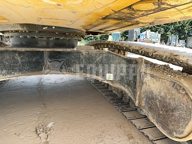 2020 Komatsu HB215LC-3-48191321