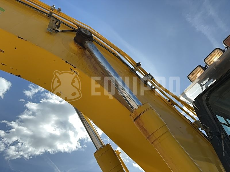 2020 Komatsu HB215LC-3-47359265