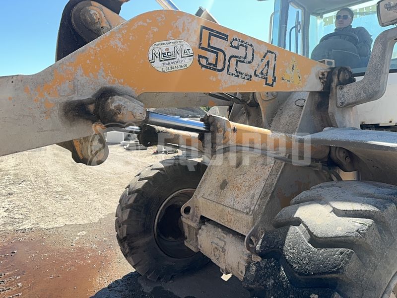 2001 ليبهير L 524-47045166