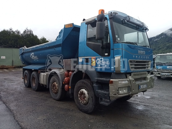 Bild des Iveco TRAKKER 8x4