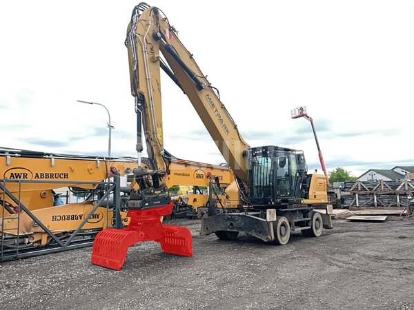 Foto van de Caterpillar MH3026