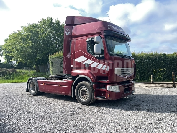 Bild des Renault Premium 440