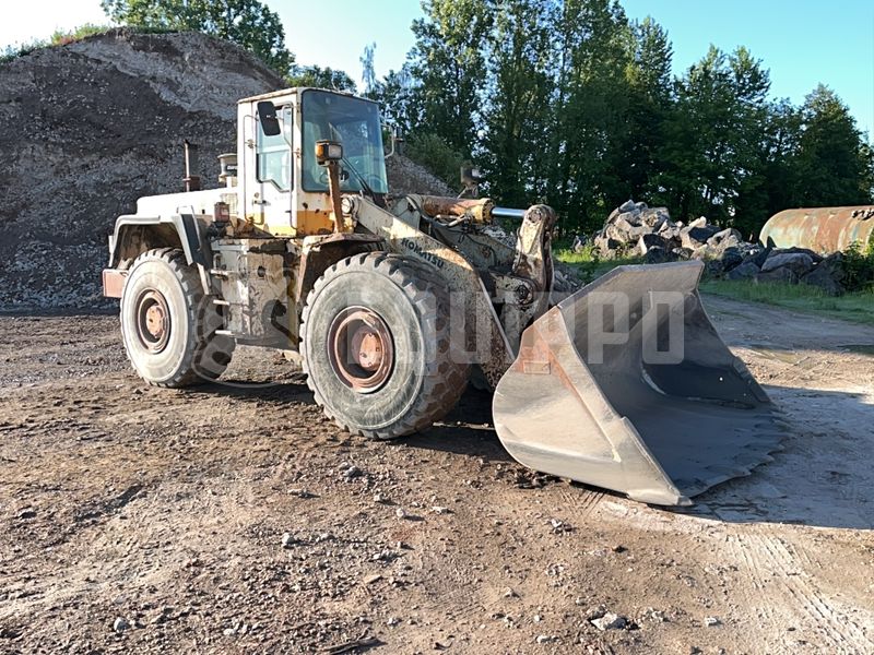 Komatsu WA470-3H - Right Front - Cargadora de Ruedas Usada