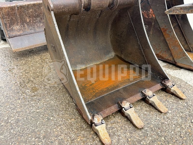 2011 KUBOTA U55-4-48551302