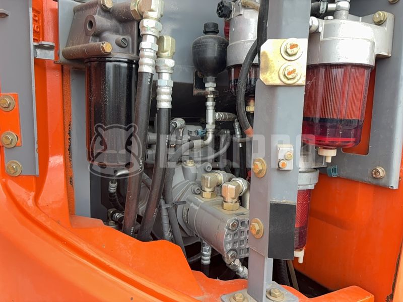 2014 Hitachi ZX135US-5B-48265291