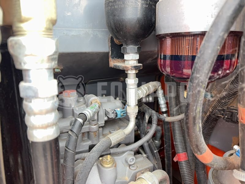 2014 Hitachi ZX135US-5B-48265303
