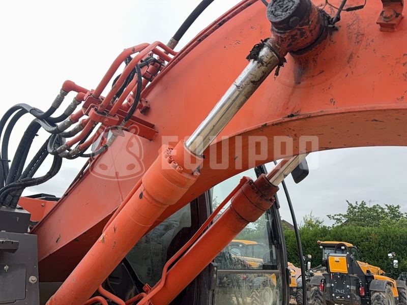 2014 Hitachi ZX135US-5B-48328708