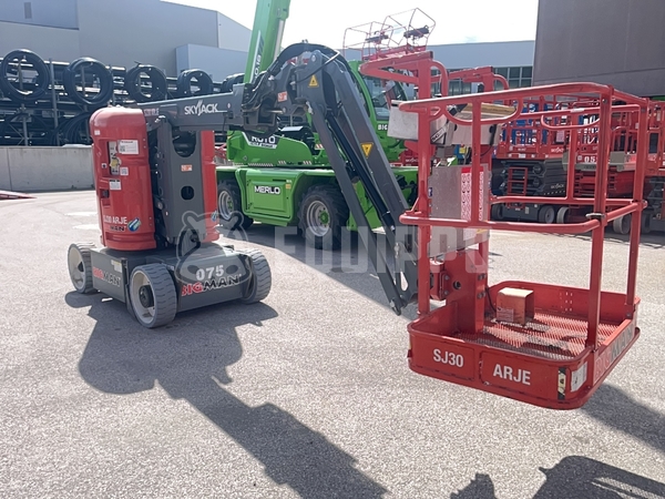 Picture of the Skyjack SJ30AJ