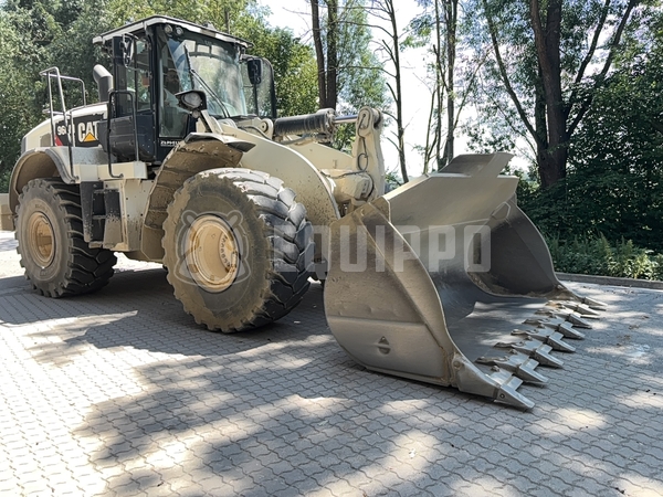 Photo de la Caterpillar 966M XE