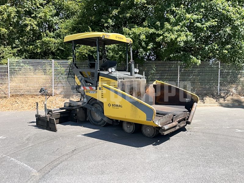 Bomag bf 300 p - Right Front - Gebrauchte Asphaltfertiger