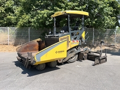 Bomag bf 300 p - Links voor - Gebruikte Asfalteermachine