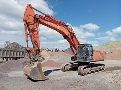 Hitachi ZX350LC-3 mit Standard-Erdbaggerarm und Langfrontausleger - - Gebrauchte Abbruchbagger