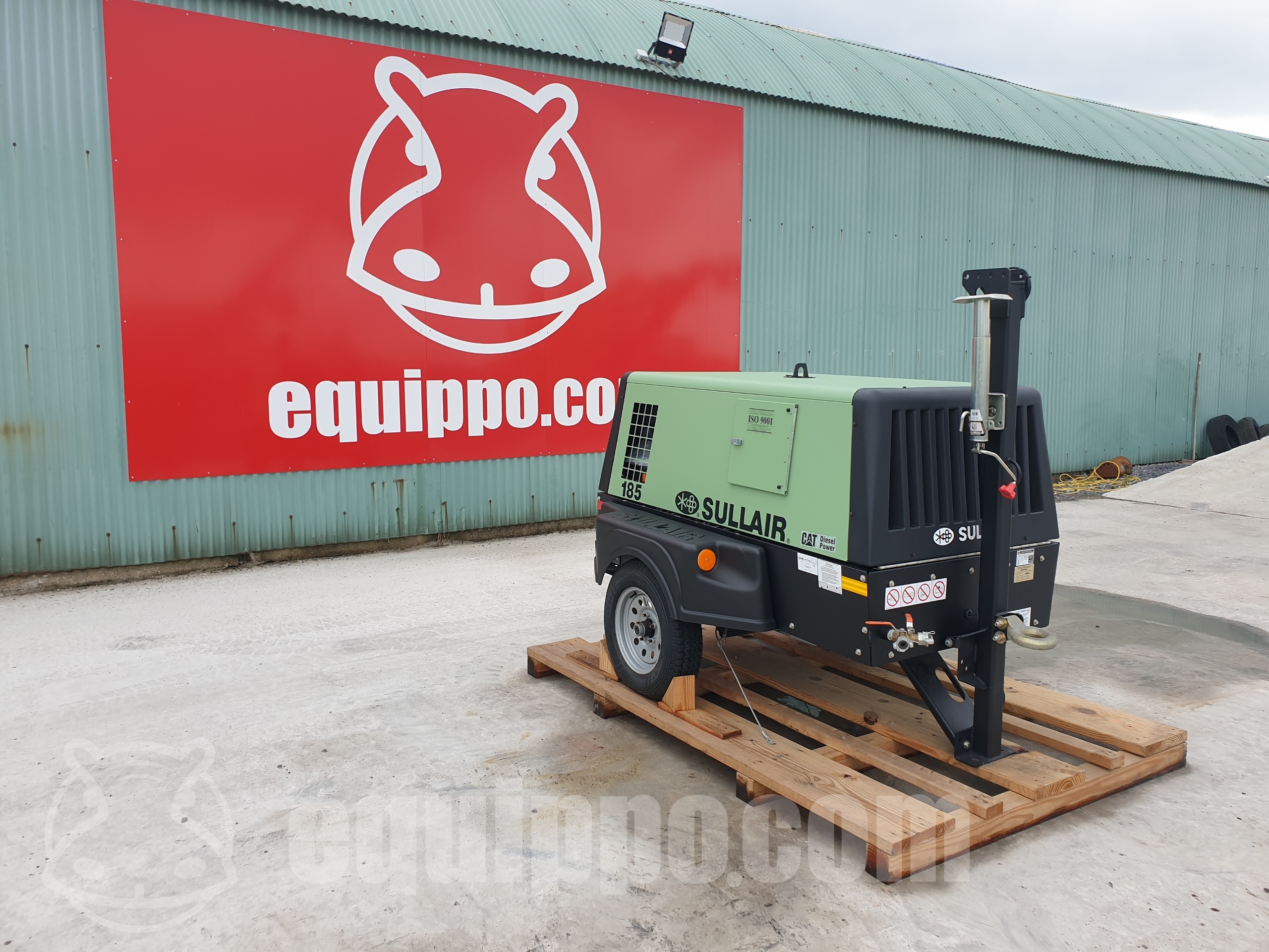 Sullair 185DPQ Used Air Compressor for sale | equippo.com